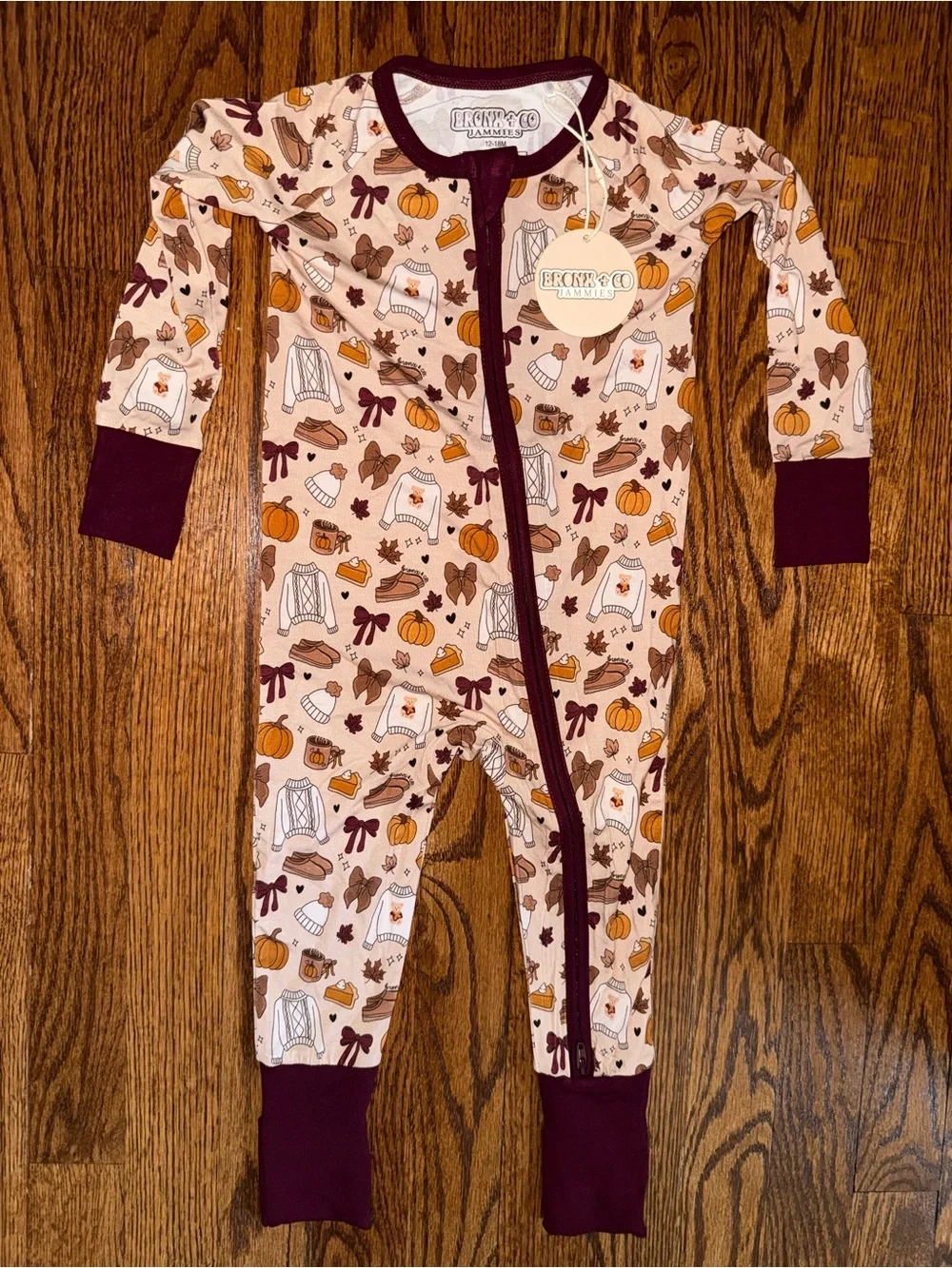 Bamboo Bronx & Co Cream Footie with Maroon Trim and Pumpkin Print